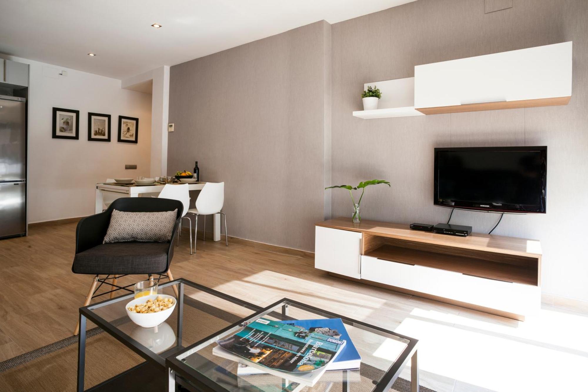 Feelathome Mozart Apartments Барселона Екстер'єр фото
