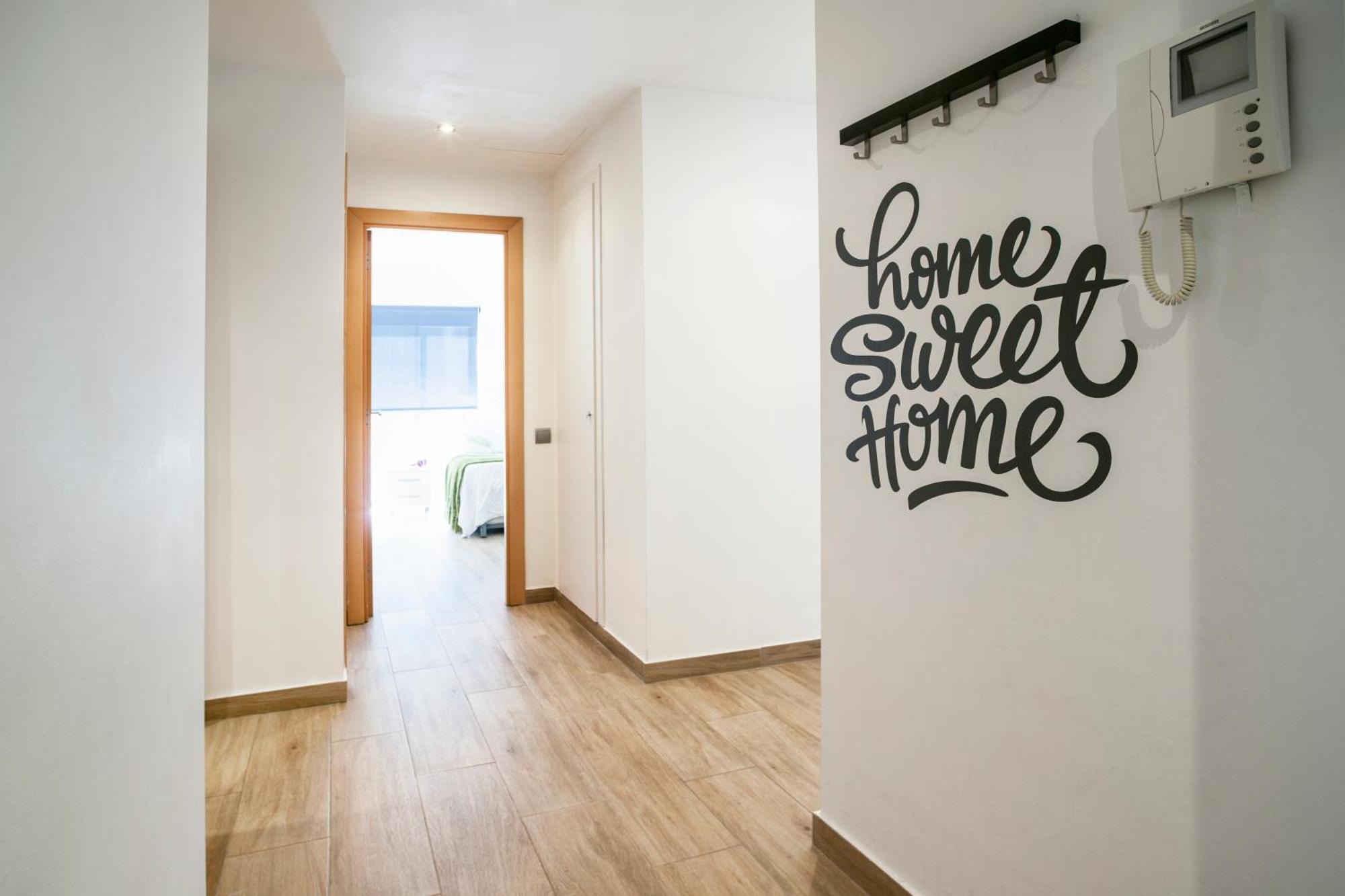Feelathome Mozart Apartments Барселона Екстер'єр фото