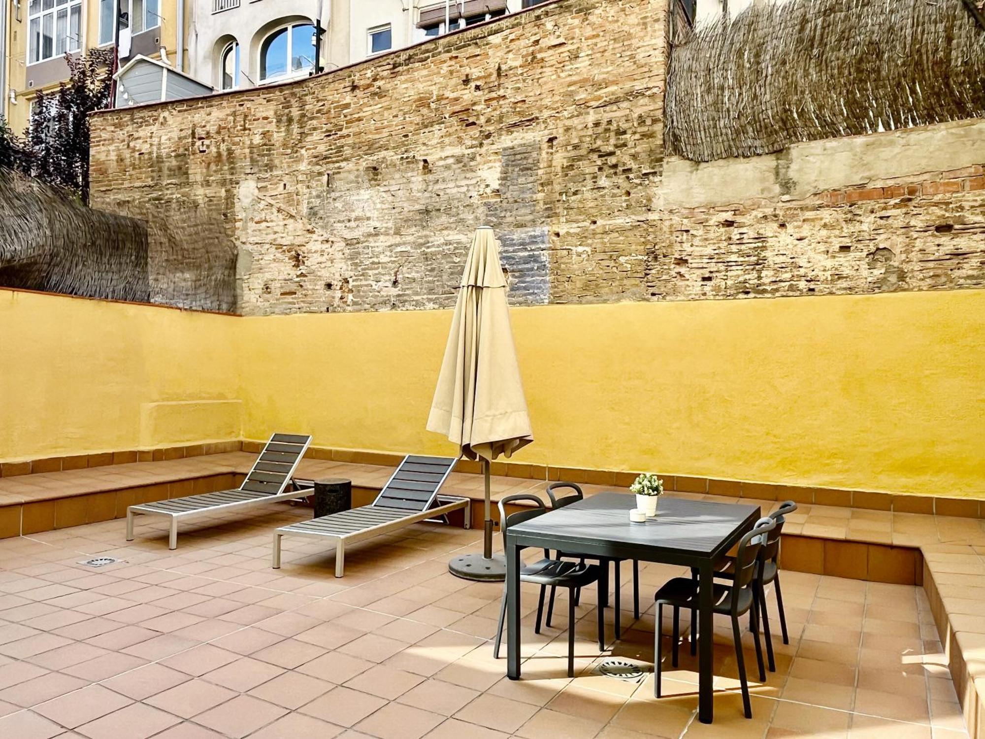 Feelathome Mozart Apartments Барселона Екстер'єр фото