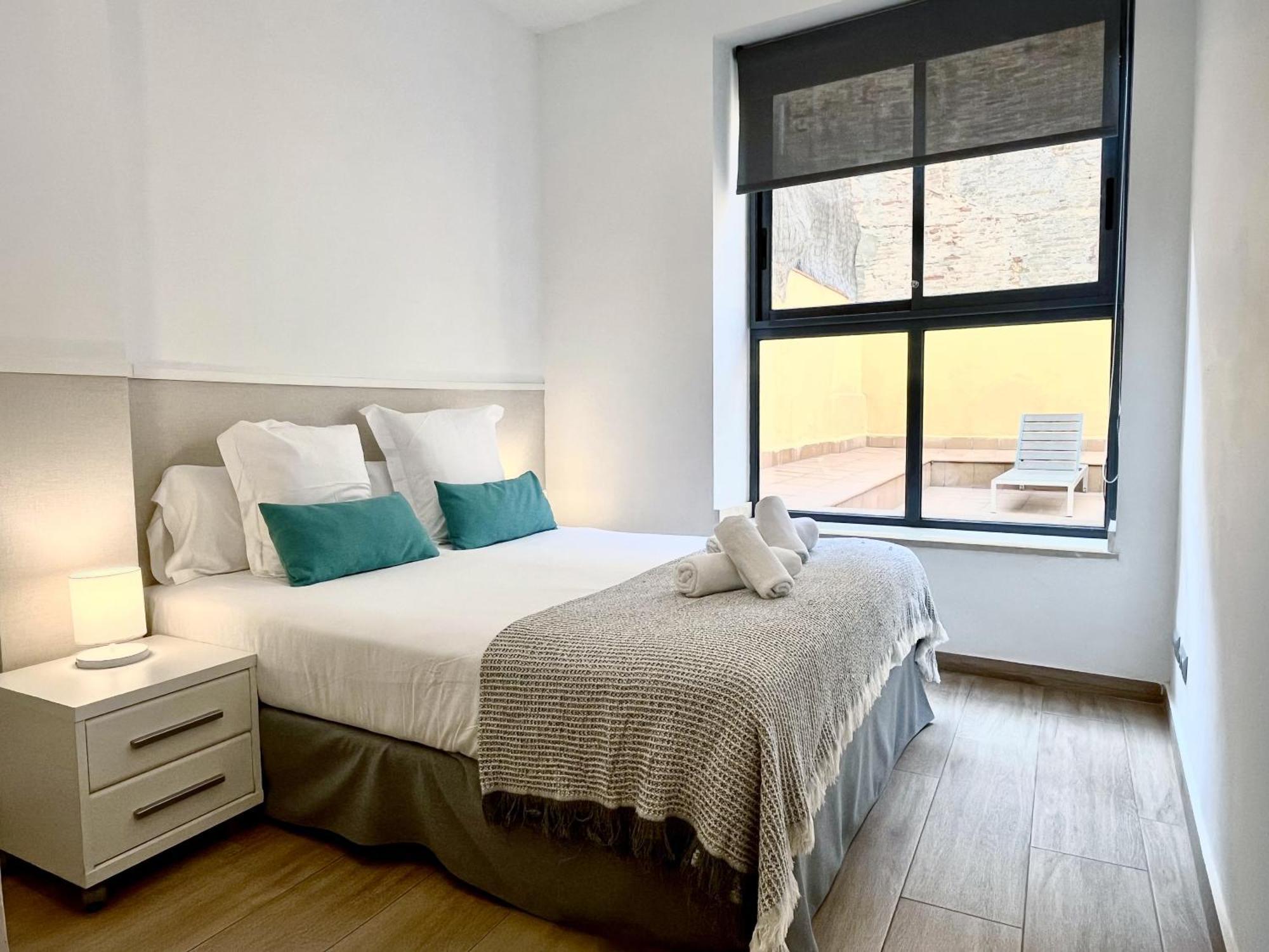 Feelathome Mozart Apartments Барселона Екстер'єр фото