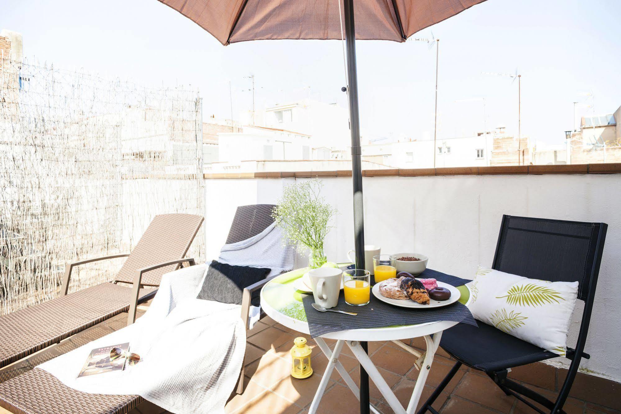 Feelathome Mozart Apartments Барселона Екстер'єр фото
